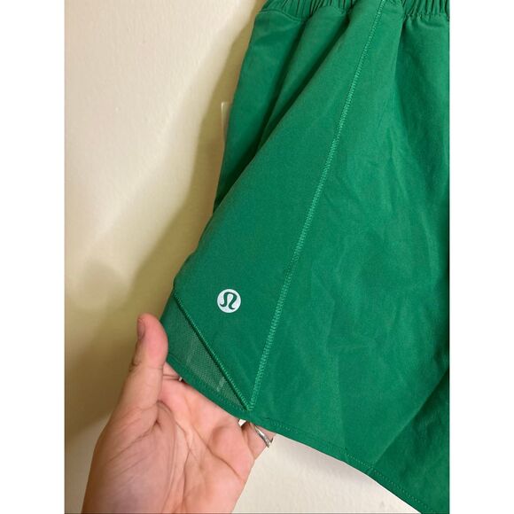 Lululemon Hotty Hot Shorts Hi Rise - Picture 7 of 8